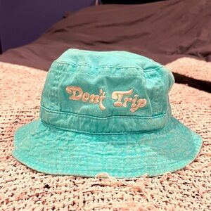Free & Easy Bucket Hat “Don’t Trip”